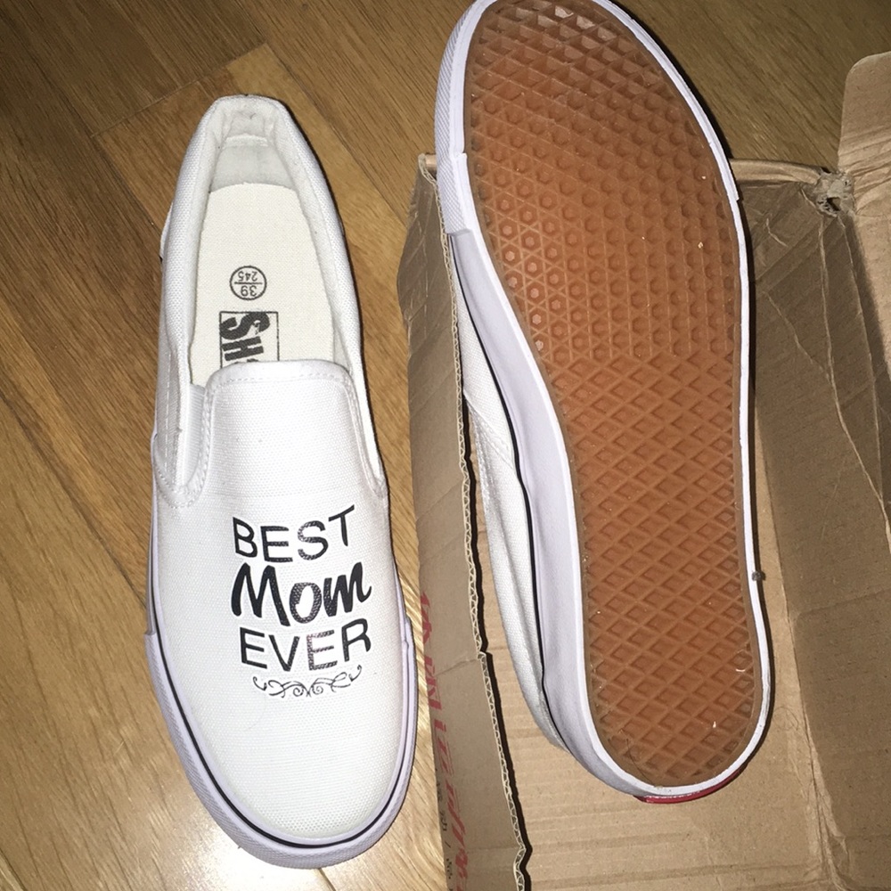 Slip on tennis shoes